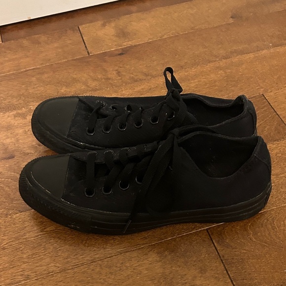 Classic Black Converse Sneakers, women’s 6.5 - Picture 2 of 8